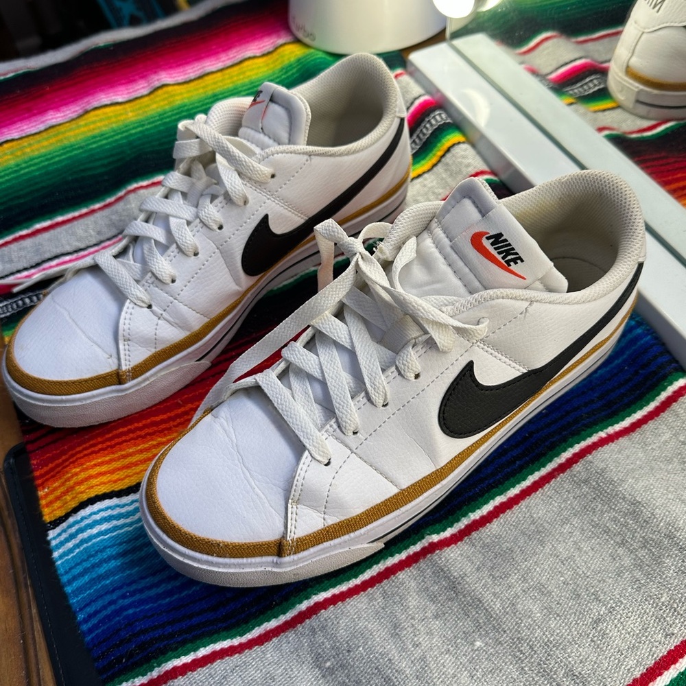 Women’s size 8 1/2 Nike Court, Legacy/preowned men’s size 7
